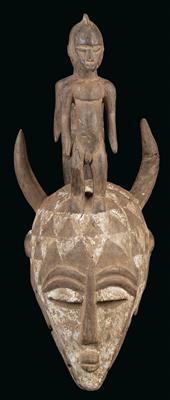 Bobo Bwa, Burkina Faso: a large, old Janus-headed helmet mask, with two faces, figures and horns. - Tribal Art - Africa