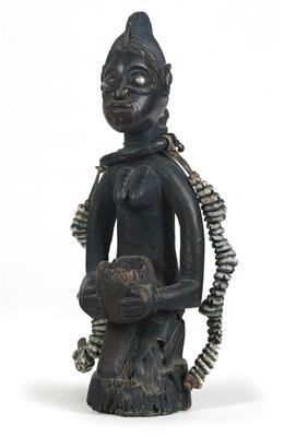 Yoruba, Nigeria: Eine knieende 'Schalen-Trägerin', aus einem Schrein des Gottes Eshu. - Stammeskunst / Tribal-Art; Afrika