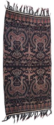 Indonesia, Island of Sumba: a shoulder wrap or shawl, called ‘Hinggi’. Dyed in ‘Ikat’ technique with snakes with dragon heads, double-headed birds, crocodiles etc. - Tribal Art