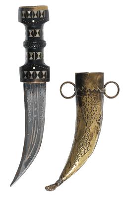 Syria: an old, Syrian dagger with beautiful, elaborate decor. - Mimoevropské a domorodé umění