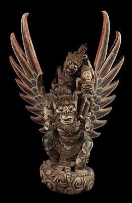 Indonesia, Island of Bali: the Hindu god Vishnu with his wife Lakshmi, riding on the mythical bird of the gods, Garuda. Carved from wood and painted. - Mimoevropské a domorodé umění