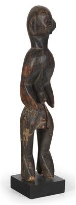 Mumuye, Nigeria: Eine männliche Ahnenfigur der Mumuye, südöstlich des Benue-Flusses in NO-Nigeria. - Tribal Art
