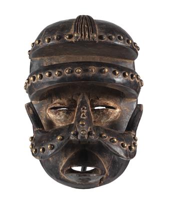 Ngere, Ivory Coast, Liberia: a typical mask of the Ngere, with a ‘headband’ and wide protruding ‘nostrils’, set with decorative brass nails. - Tribal Art