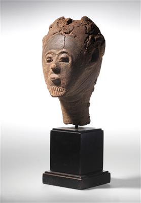 Akan head, Ghana. 19th century terra cotta. 22 cm. - Tribal Art