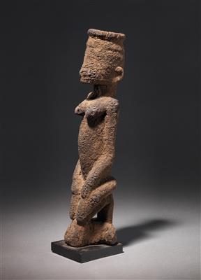 A classic kneeled Tellem figure, 19th century, Mali - Tribal Art