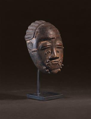 A fine Baoule mask, Ivory Coast. - Tribal Art