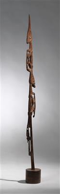 A fine Asmat Spear, Indonesia, West Papua. - Tribal Art