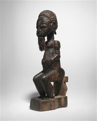 An ancient Baule Diviners figure, 19th century. - Tribal Art