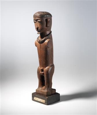 A monumental Nias Adu Zatua Figure, 19th century. - Mimoevropské a domorodé umění