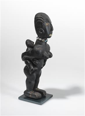 A fine Akan maternity figure. - Mimoevropské a domorodé umění
