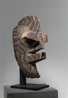 A secret society mask, Kifwebe, DR Congo. - Tribal Art