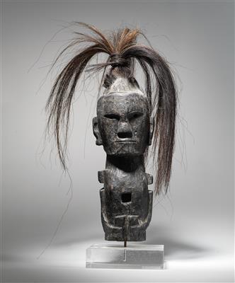 A rare Batak fetish (Pagar) figure. - Tribal Art