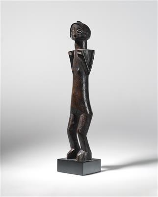 A stylised Lihamba figure, Songo Angola. - Mimoevropské a domorodé umění