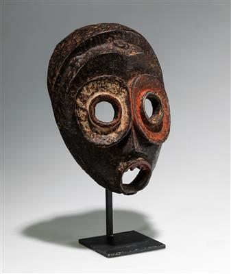 An exceptional expressive Ibibio Anang mask, - Tribal Art