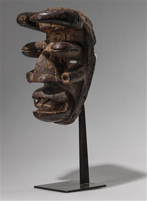 A Wobe mask, - Tribal Art