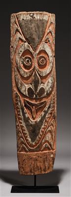 Sepik war shield. - Tribal Art