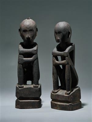 Paar sitzende Bulul-Figuren der Ifugao, Nordphilippinen. - Stammeskunst