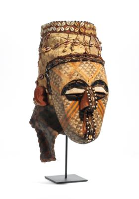 A Kuba 'Ngady Amwaash' Mask - Mimoevropské a domorodé umění