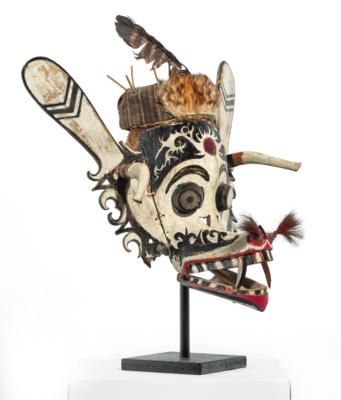 An Exceptionally Rare and Fine Hudoq 'Swine' Mask - Tribal Art