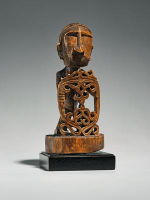 A 19th century Korwar figure, - Mimoevropské a domorodé umění