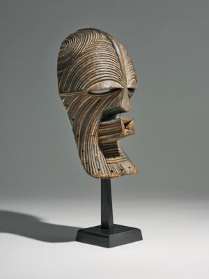 A very fine Kifwebe mask, - Mimoevropské a domorodé umění