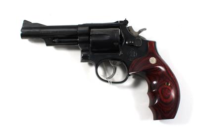 Revolver, Smith  &  Wesson, Mod.: 19-7, Kal.: .357 Mag., - Lovecké, sportovní a sběratelské zbraně