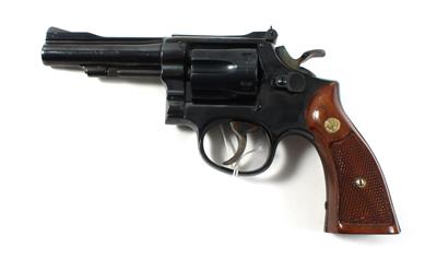 Revolver, Smith  &  Wesson, Mod.: 18-2, Kal.: .22 l. r., - Jagd-, Sport- und Sammlerwaffen