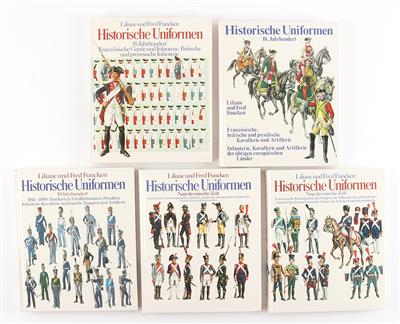 Großkonvolut Uniformbücher über mehrere Jahrhunderte, - Armi da caccia, competizione e collezionismo