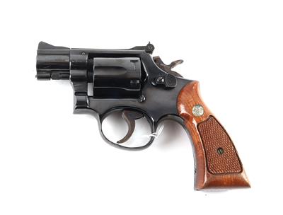 Revolver, Smith  &  Wesson, Mod.: 15-3, Kal.: .38 Spez., - Jagd-, Sport- und Sammlerwaffen