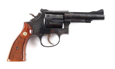 Revolver, Smith  &  Wesson, Mod.: 15-3, Kal.: .38 Spez., - Jagd-, Sport- u. Sammlerwaffen