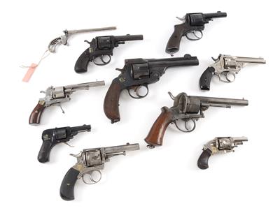 Revolver-Großkonvolut aus 8 Revolvern, einer Pistole und einem Lefaucheux-Revolver, - Lovecké, sportovní a sběratelské zbraně