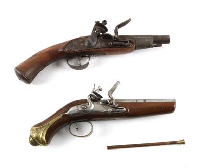 Konvolut von zwei Steinschlosspistolen, Kal. ca. 14 mm, Kal. ca. 15 mm, - Sporting and Vintage Guns