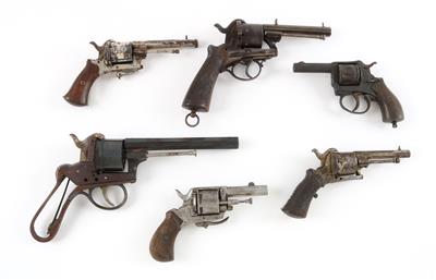 Großkonvolut aus 6 Revolvern - Fertigung vor 1900, - Jagd-, Sport- und Sammlerwaffen