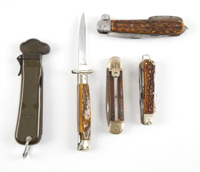Konvolut aus 5 Messern, - Jagd-, Sport-, & Sammlerwaffen