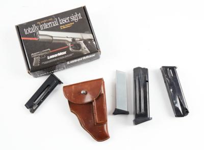 Konvolut aus einem Laser - Lasermax für Glock 26/27, vier Magazinen und einem Pistolenholster, - Armi da caccia, competizione e collezionismo