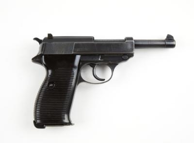 Pistole, Spreewerke - Berlin und Walther - Ulm, Mod.: Walther P38 mit Bundeswehrholster, Kal.: 9 mm Para, - Sporting & Vintage Guns