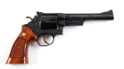 Revolver, Smith  &  Wesson, Mod.: 29-2 - 6 1/2' mit originaler Holzschatulle, Kal.: .44 Mag., - Jagd-, Sport- & Sammlerwaffen
