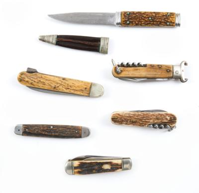 Konvolut aus einem feststehenden Messer mit Lederscheide, - Jagd-, Sport-, & Sammlerwaffen