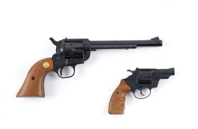 Konvolut Revolver, Reck, Mod.: Single Action R12, Kal.: .22 l. r., und Schreckschussrevolver Reck, Kal.: 9 mm Knall, 1) Revolver, Reck, - Lovecké, sportovní a sběratelské zbraně