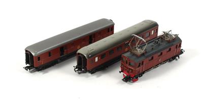 Märklin H0, 3030 schwedische Lok Br 884 und 2 Stk. Schnellzugwagen SJ, - Spielzeug