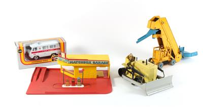 Dinky und Matchbox um 1960: - Hračky