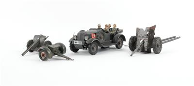 Hausser/Elastolin/Tipple Topple: Militärfahrzeug mit 4 Mann Besatzung, - Spielzeug