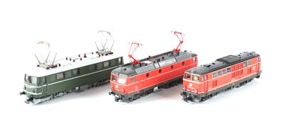 Konvolut Klein-Modellbahn H0,3 Stück: - Spielzeug
