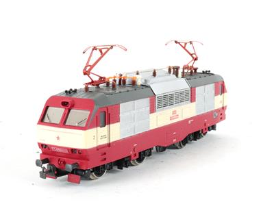Piko H0 Schnellzuglok E 499.2und 6 Stk. Güterwaggons, - Toys