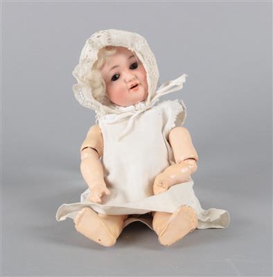 Puppe mit Porzellankopf, - Hračky