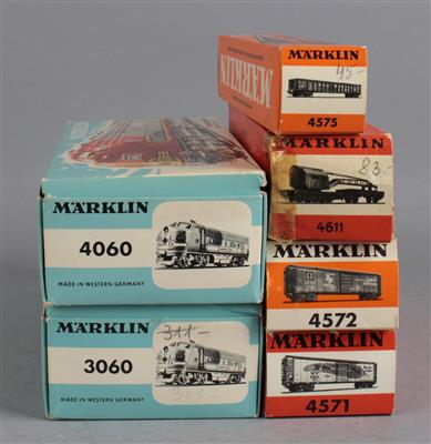 Märklin H0, 3060 und 4060 Amerikanische 2-teilige Diesellok und 4 Waggons - Hračky