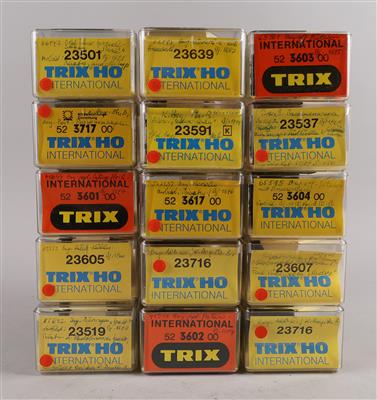 TRIX H0, 15 Stk. 2-a Waggons, - Spielzeug