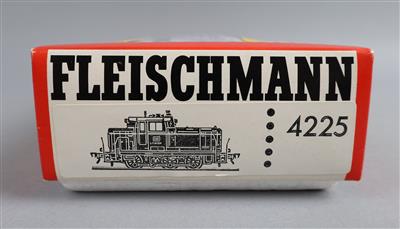Fleischmann H0, 4225 Diesel Verschub Lok der DB, - Giocattoli