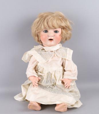 Antike Puppe 65 cm mit Porzellankopf gemarkt: Burggrub Baby 9 um 1925, - Giocattoli