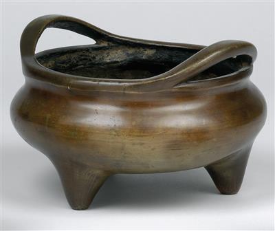 A bronze censer - Asian art